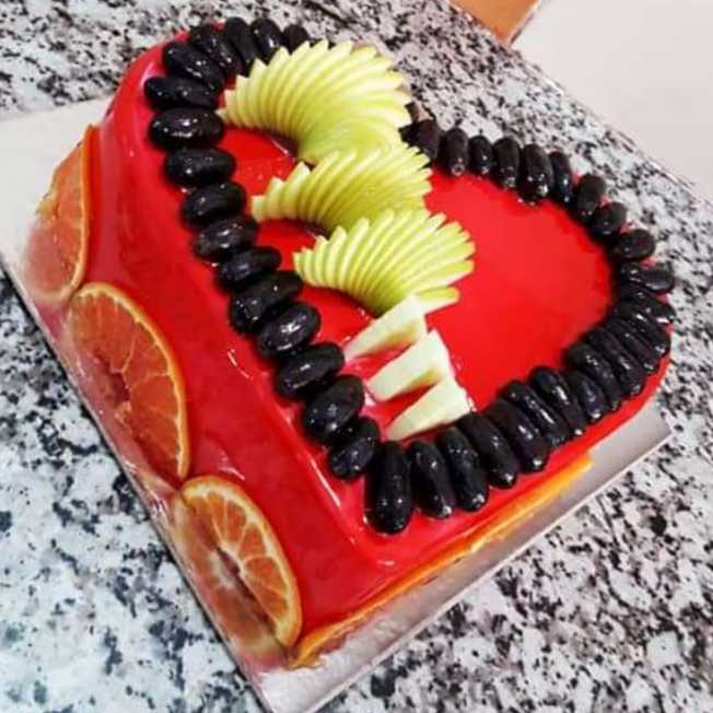 Premium RED N White Velvet Cake